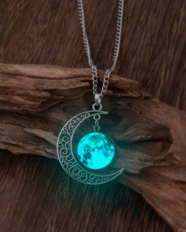 Κολιέ με Μενταγιόν Φωσφορίζον