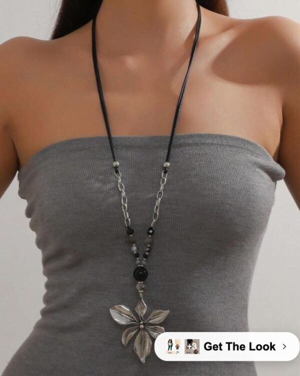 Κολιέ με Πετραδάκια και Κορδόνι